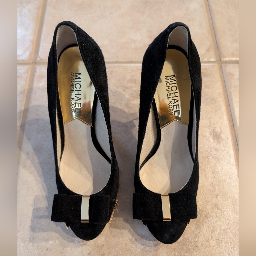 Michael Kors Elegant Black "Delphine" Heels with Bow